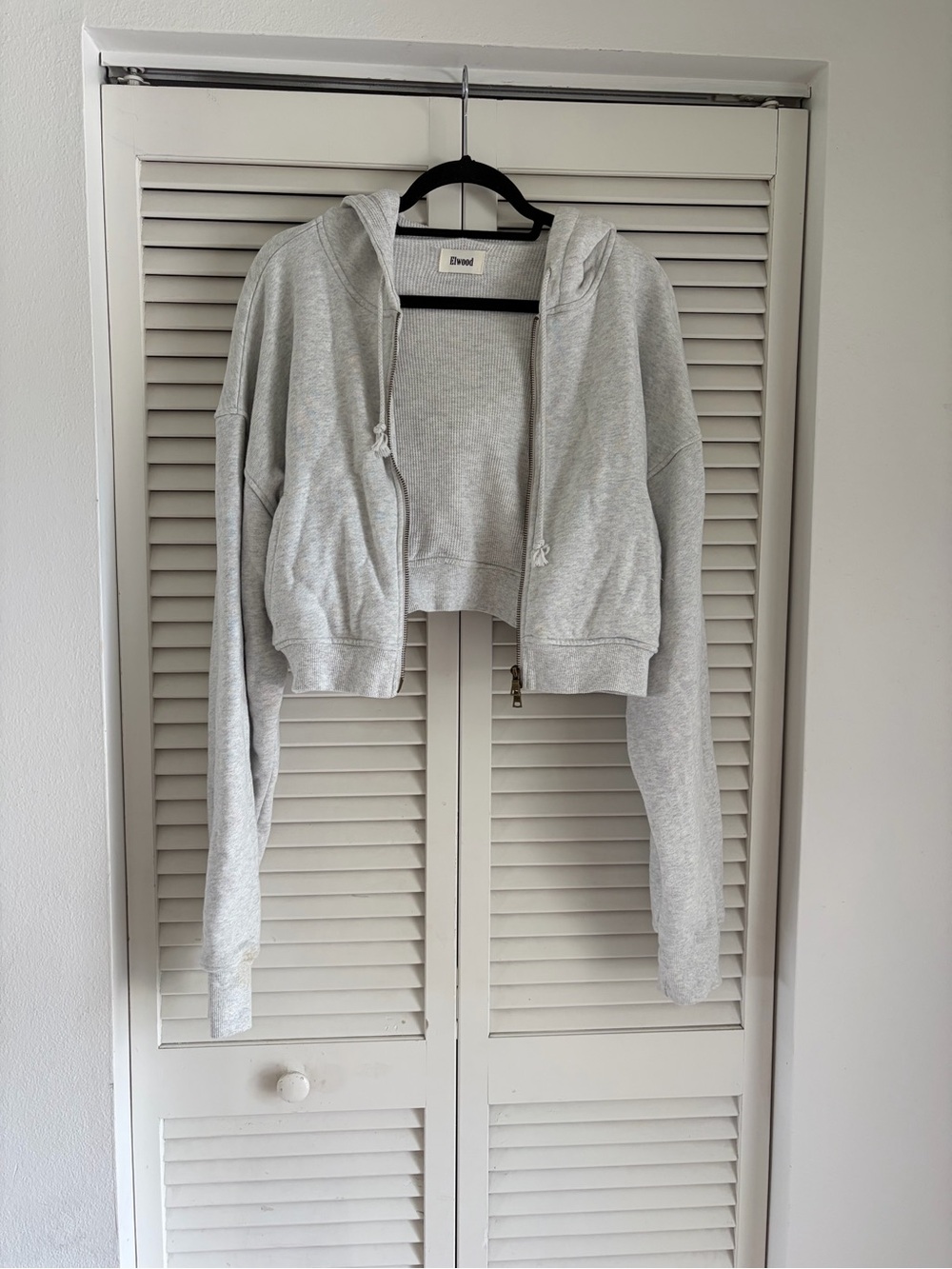Elwood Light Gray Cropped Zip Hoodie sz. S